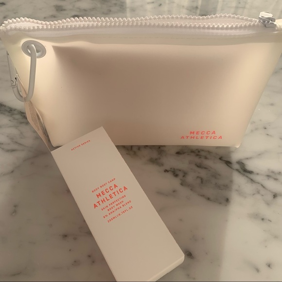 mecca Other - mecca cosmetic Athletica Skin Perfecting Body Wash